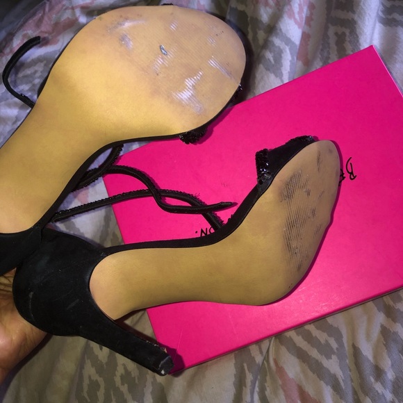 Pumps - Picture 3 of 5